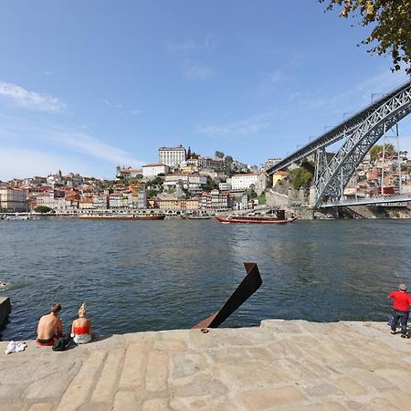 Flh Almada Cozy Apartment With View Porto Eksteriør billede