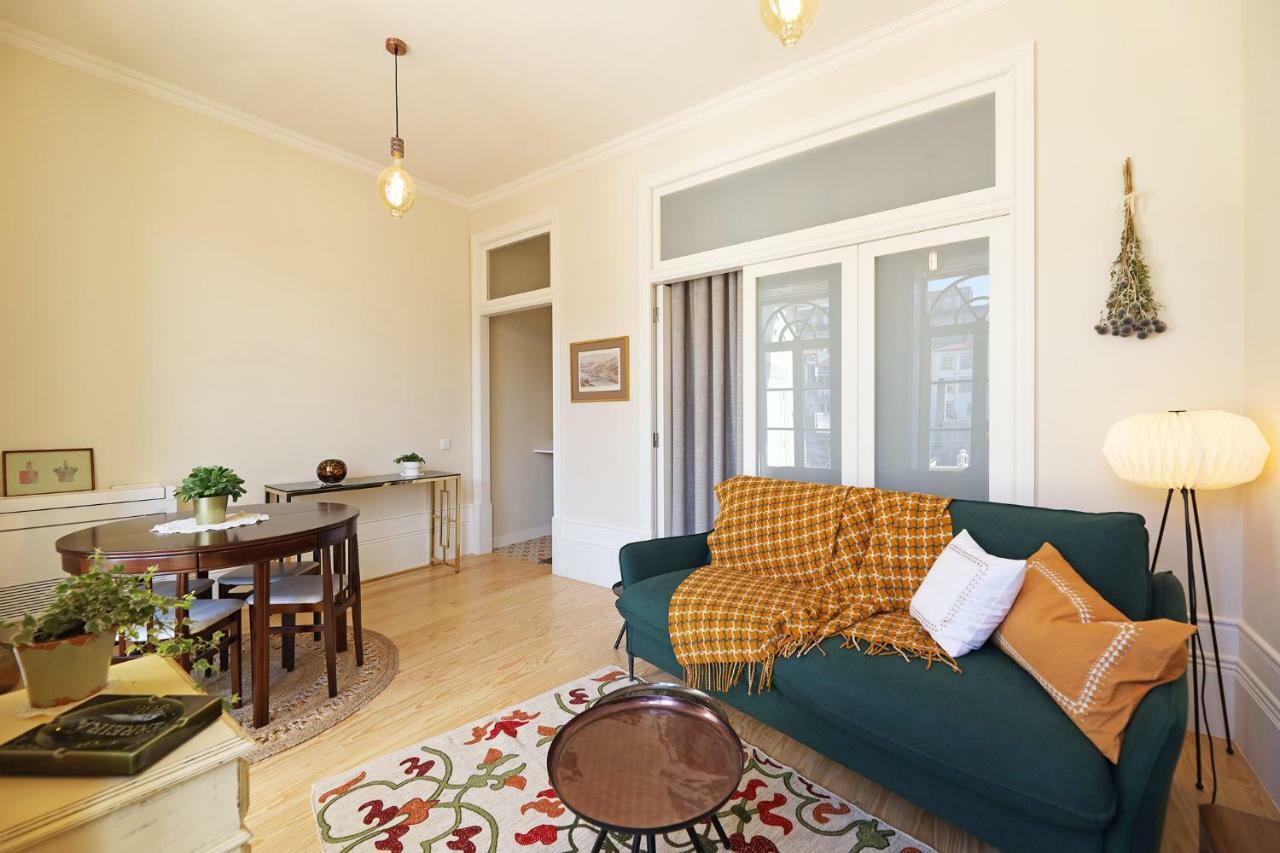 Flh Almada Cozy Apartment With View Porto Eksteriør billede