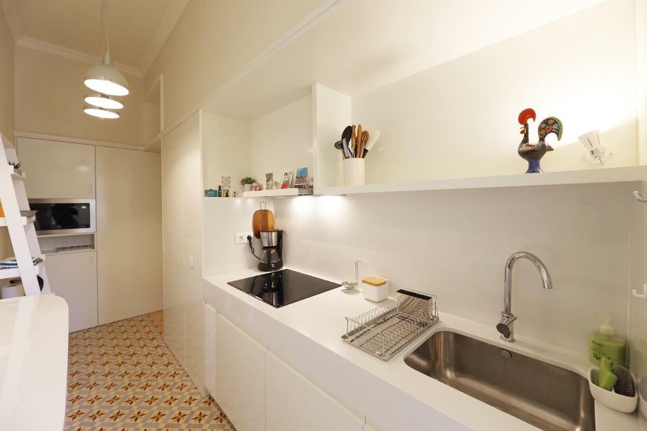 Flh Almada Cozy Apartment With View Porto Eksteriør billede
